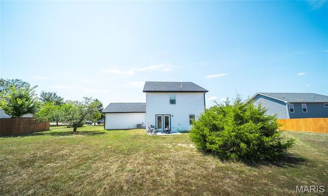 125 La Vista Drive, Waynesville, MO 65583