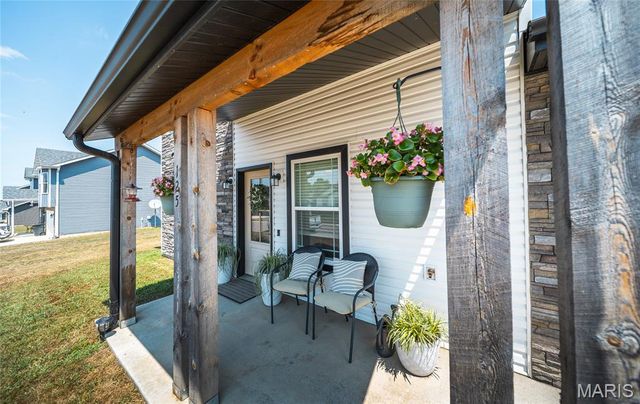 125 La Vista Drive, Waynesville, MO 65583