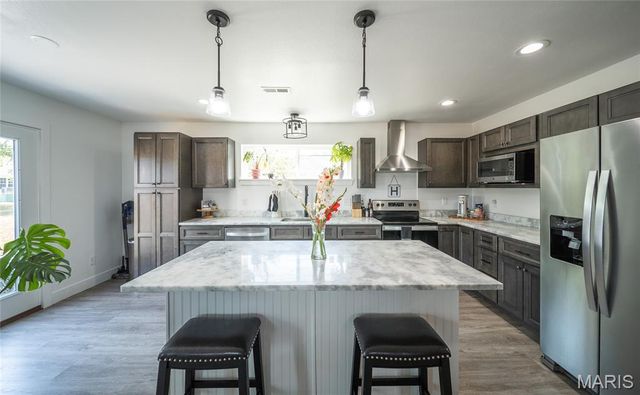 125 La Vista Drive, Waynesville, MO 65583