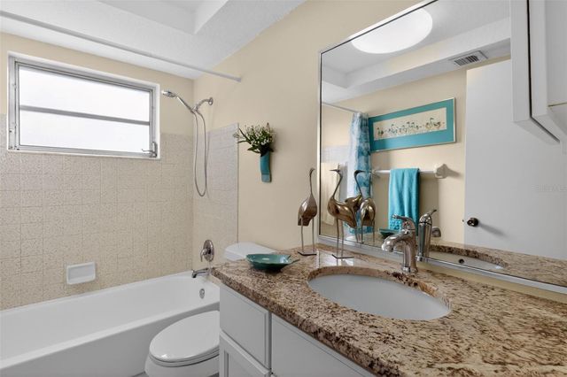 4250 PINEFIELD AVENUE, Holiday, FL 34691