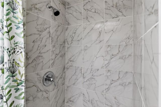 4250 PINEFIELD AVENUE, Holiday, FL 34691