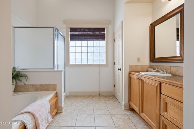 208 Harbor Bend Boulevard, Lafayette, LA 70508