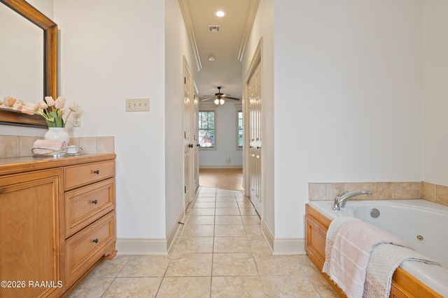 208 Harbor Bend Boulevard, Lafayette, LA 70508