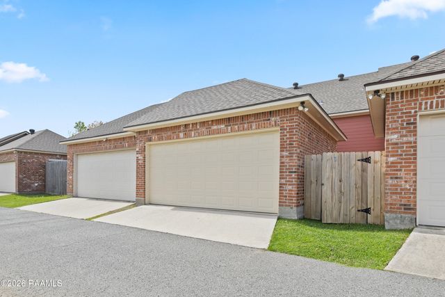 208 Harbor Bend Boulevard, Lafayette, LA 70508