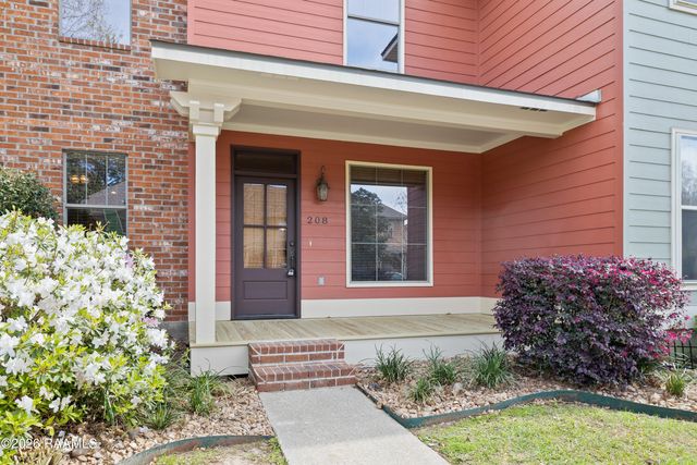 208 Harbor Bend Boulevard, Lafayette, LA 70508
