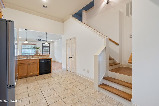 208 Harbor Bend Boulevard, Lafayette, LA 70508