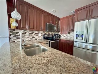 7100 NW 17th St 210, Plantation, FL 33313