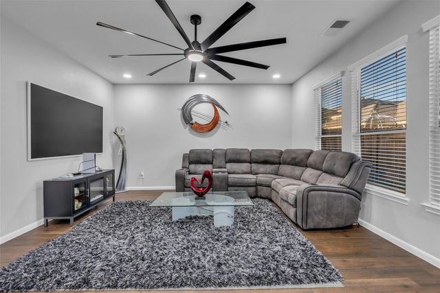 20102 Breezy Oak Court, Cypress, TX 77433