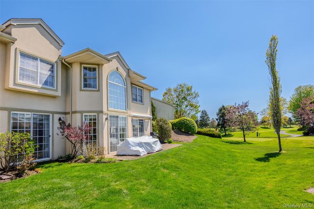 385 Altessa Boulevard, Melville, NY 11747