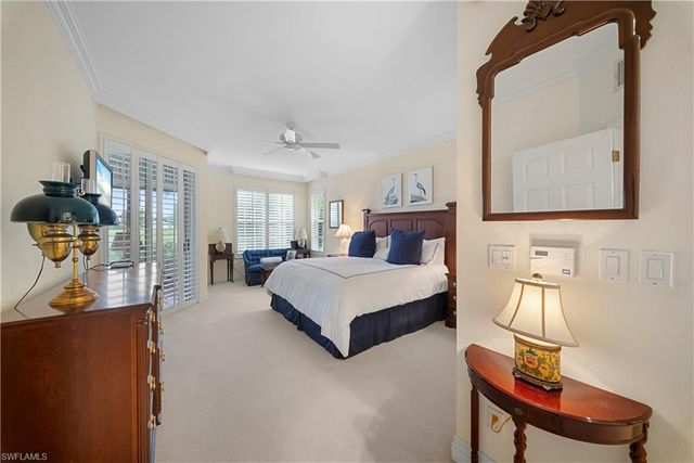 6830 San Marino DR 711A, Naples, FL 34108