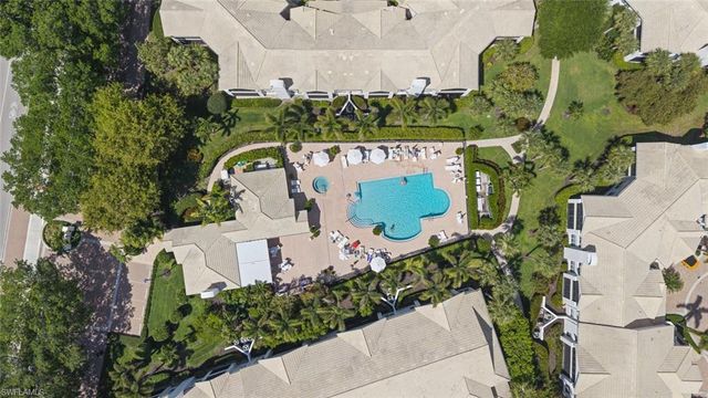 6830 San Marino DR 711A, Naples, FL 34108