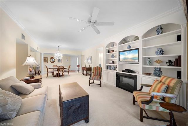 6830 San Marino DR 711A, Naples, FL 34108