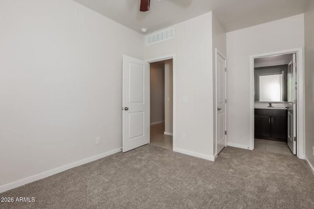 4466 E HACKNEY Road, San Tan Valley, AZ 85140