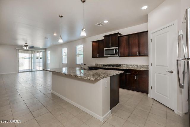 4466 E HACKNEY Road, San Tan Valley, AZ 85140
