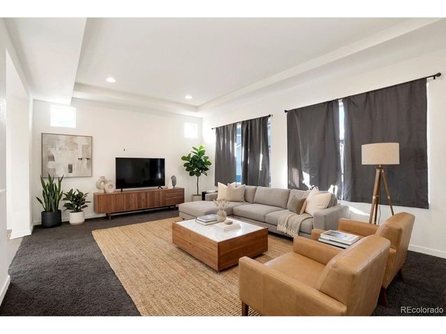 19096 E 55th Ave, Denver, CO 80249