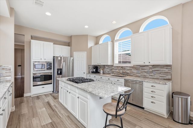 8412 Island Court, Fort Worth, TX 76137