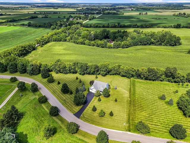 10918 Williams Court, Woodstock, IL 60098