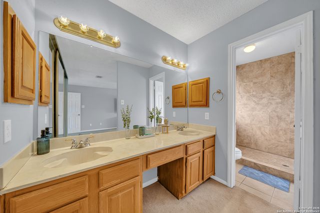 9310 Jorwoods, San Antonio, TX 78250