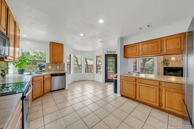 9310 Jorwoods, San Antonio, TX 78250