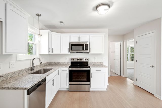 200 Quarry Overlook Way, Clarksville, TN 37043