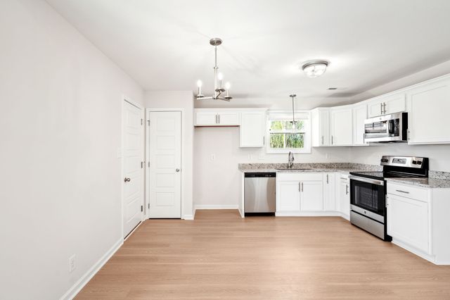 200 Quarry Overlook Way, Clarksville, TN 37043