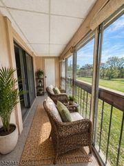 278 Crosse Dr 3F, Monroe Twp., NJ 08831