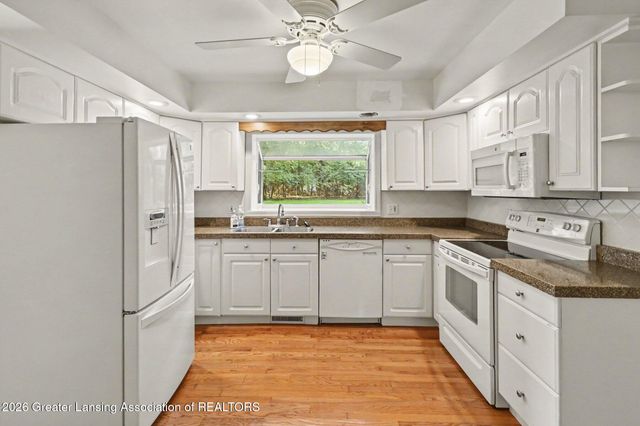 1930 Yuma Trail, Okemos, MI 48864