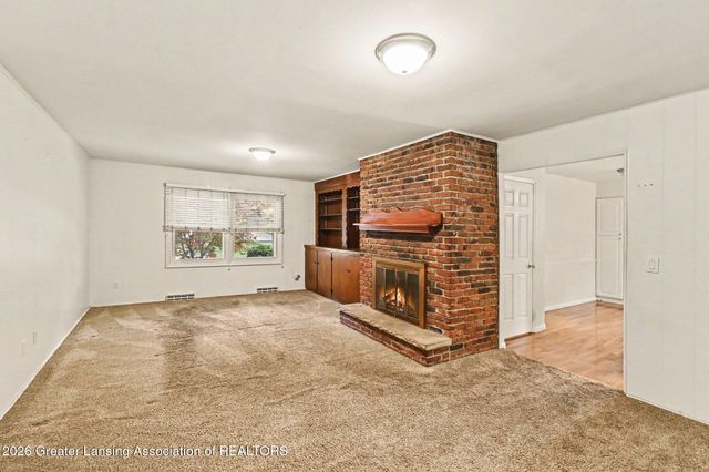 1930 Yuma Trail, Okemos, MI 48864
