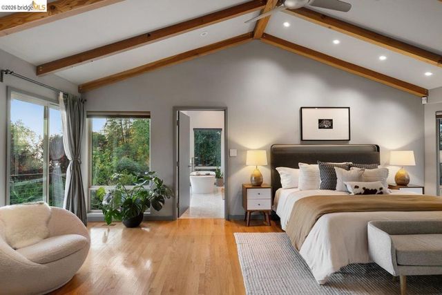 12131 Skyline Blvd, Oakland, CA 94619