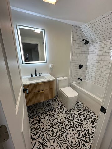 4845 W Congress Parkway, Chicago, IL 60644