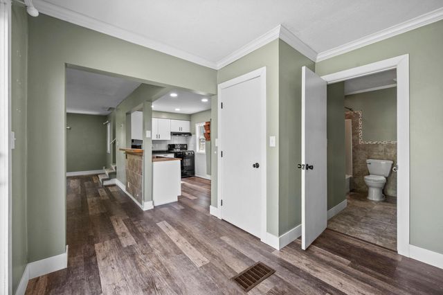 330 Division Street, Excelsior, MN 55331