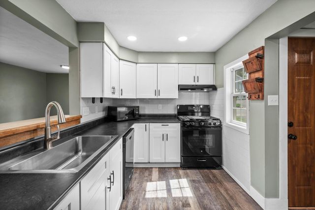 330 Division Street, Excelsior, MN 55331