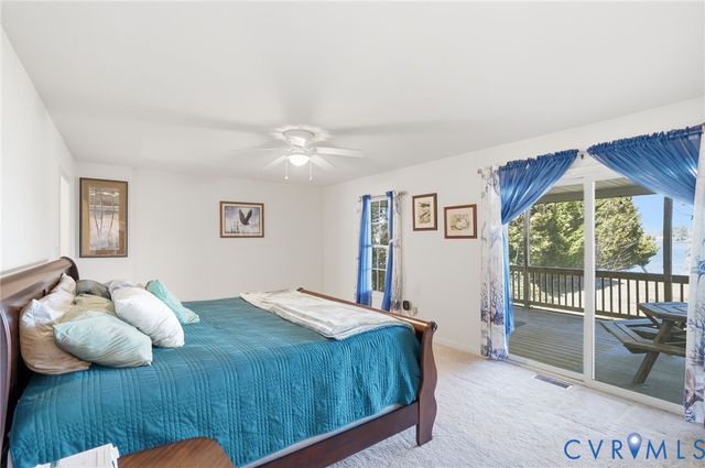 82 Westmoreland Blvd, Hague, VA 22469