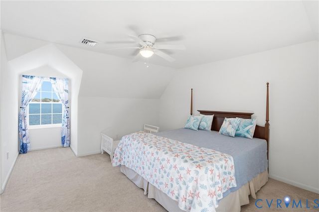 82 Westmoreland Blvd, Hague, VA 22469