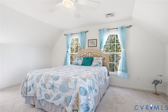 82 Westmoreland Blvd, Hague, VA 22469