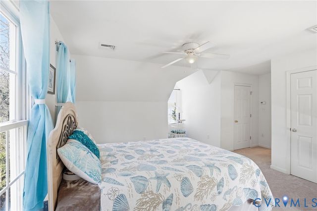 82 Westmoreland Blvd, Hague, VA 22469