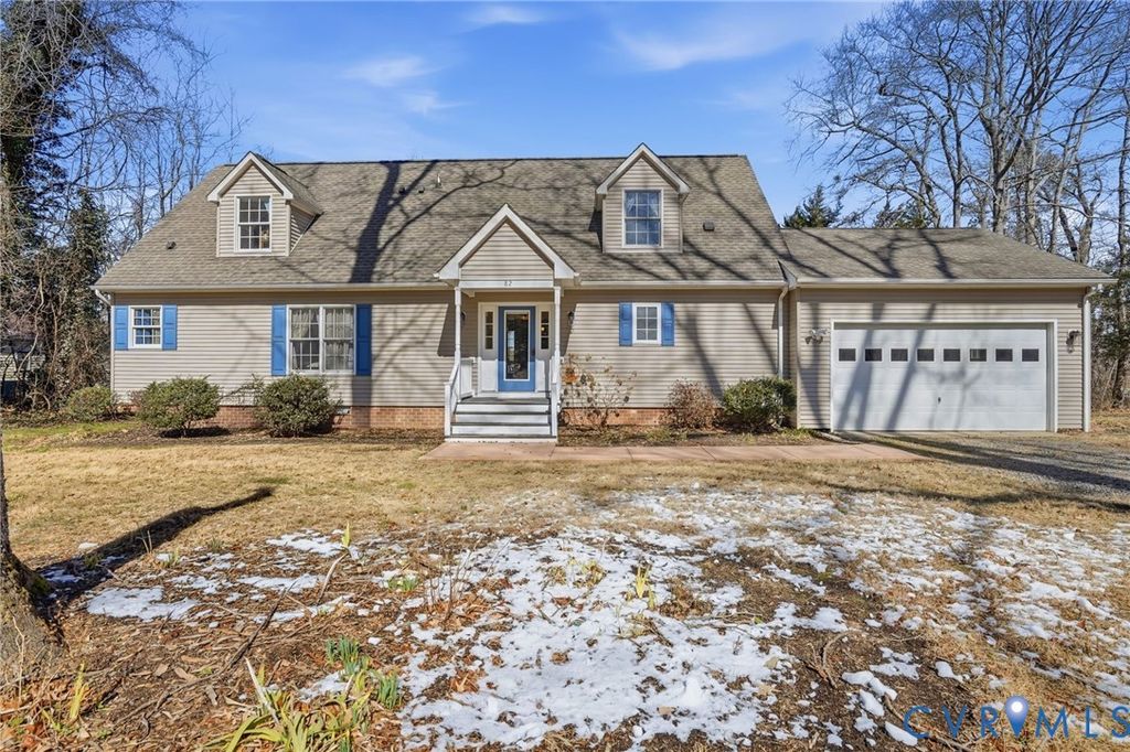 82 Westmoreland Blvd, Hague, VA 22469