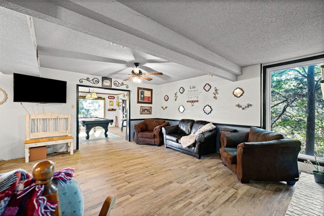 1612 Lakecrest Circle, Granbury, TX 76048