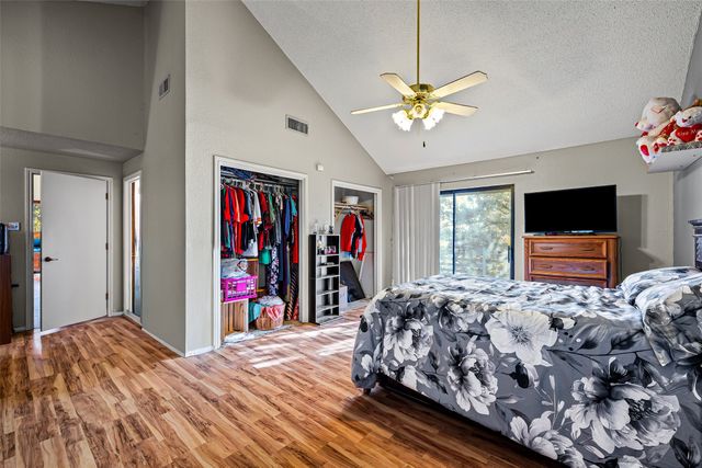 1612 Lakecrest Circle, Granbury, TX 76048