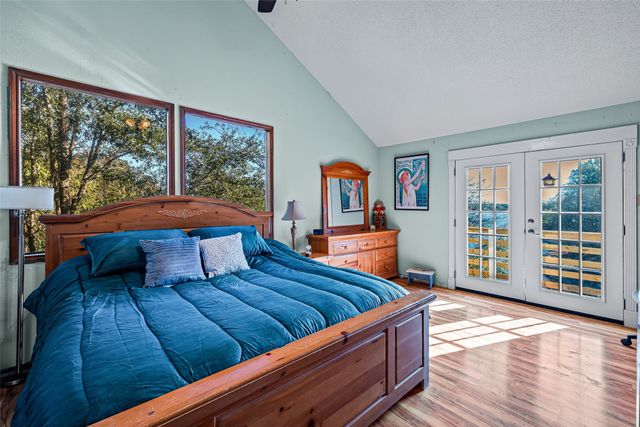 1612 Lakecrest Circle, Granbury, TX 76048