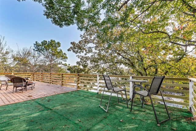 1612 Lakecrest Circle, Granbury, TX 76048
