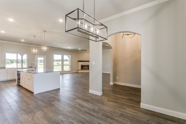 1014 Gonzollas Road, Springtown, TX 76082