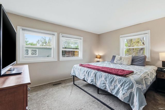 5806 Remington Drive, Fort Wayne, IN 46809