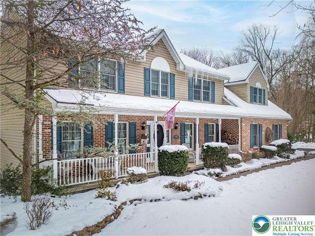 210 Evergreen Court, Ross Twp, PA 18353