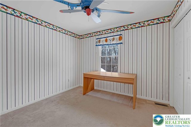 210 Evergreen Court, Ross Twp, PA 18353