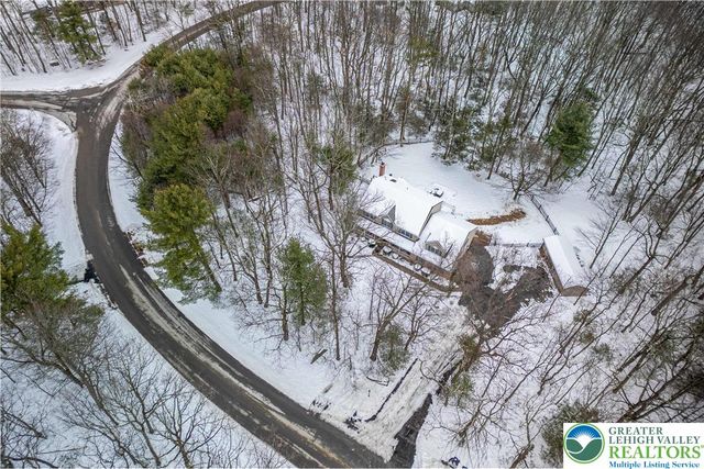 210 Evergreen Court, Ross Twp, PA 18353