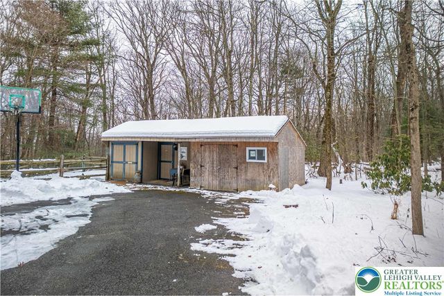 210 Evergreen Court, Ross Twp, PA 18353