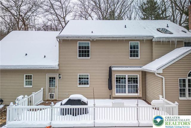 210 Evergreen Court, Ross Twp, PA 18353