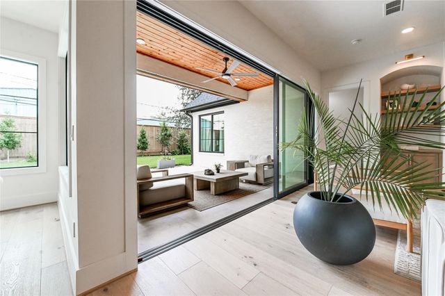 1506 Maux Drive, Houston, TX 77043