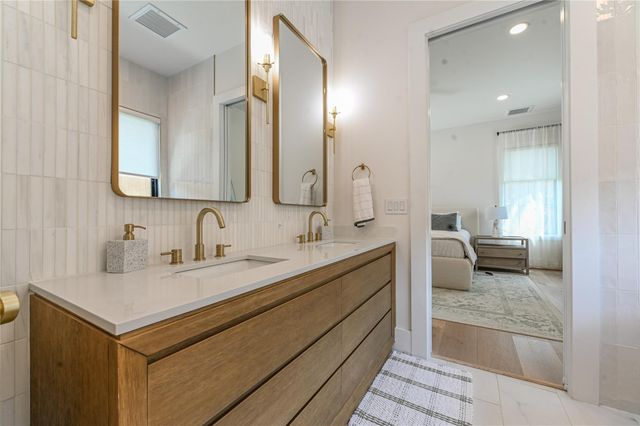 1506 Maux Drive, Houston, TX 77043